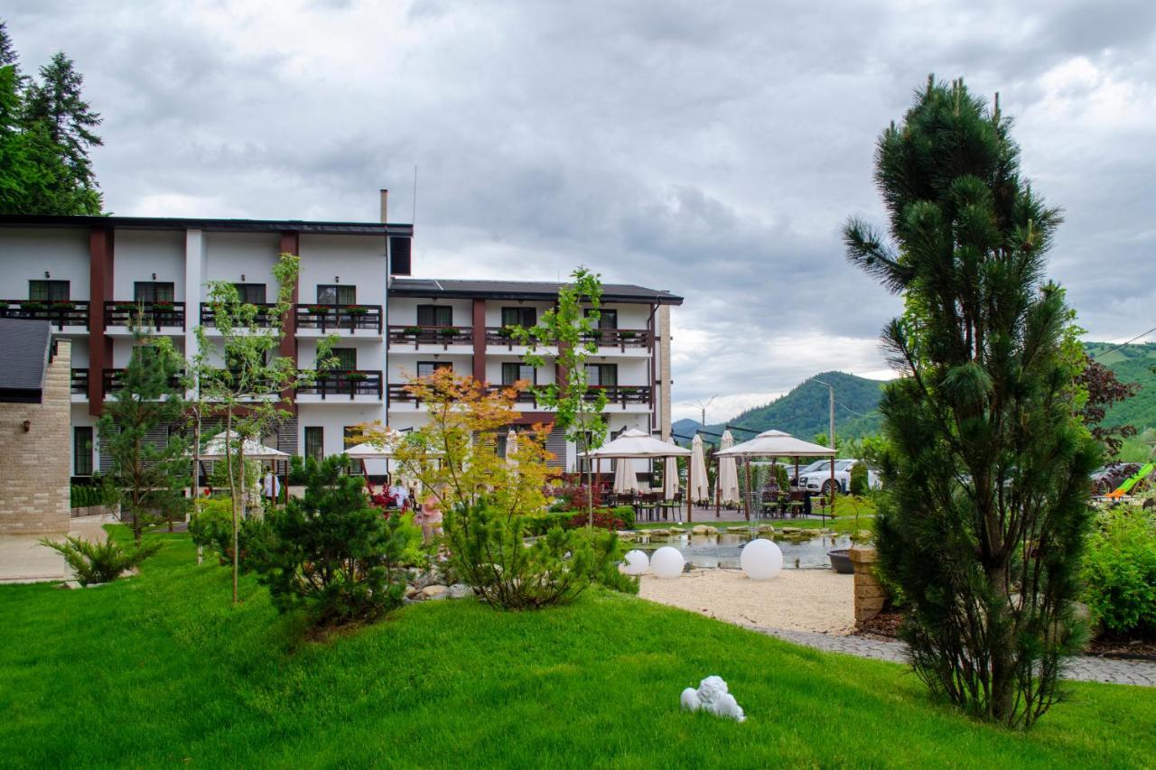Piatra Pinului Ski & Spa Gura Humorului Exterior photo