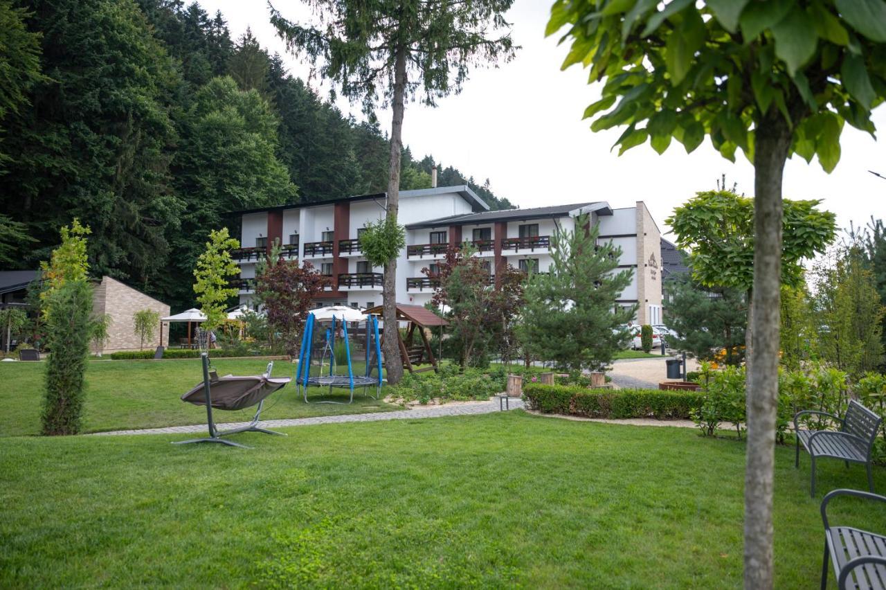 Piatra Pinului Ski & Spa Gura Humorului Exterior photo